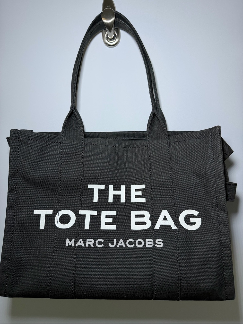 Marc Jacobs The Large Tote Bag